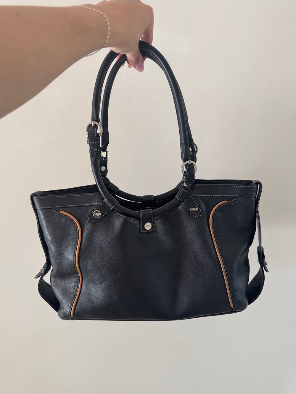 Vintage Balenciaga Black Leather Shoulder Bag - Picture 3 of 11